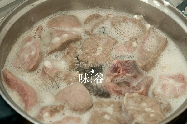 雪梨猪肺汤的做法图解2