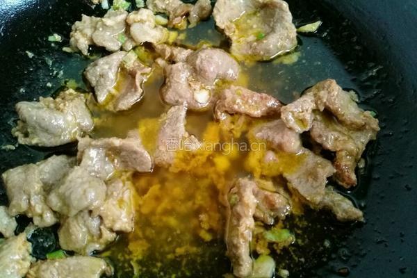 猪肉酸菜炖粉条的做法图解5