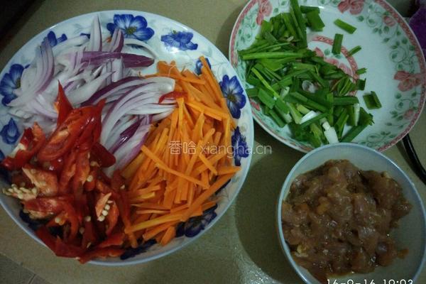 肉炒粉丝的做法图解2