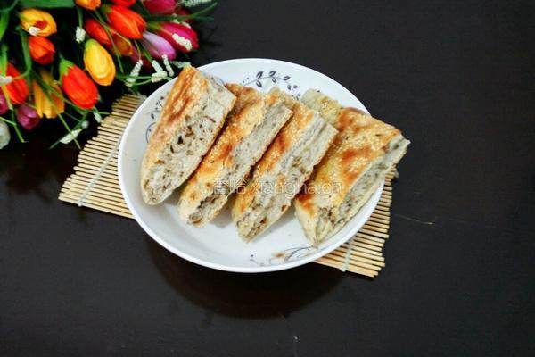 核桃仁锅盔的做法图解13