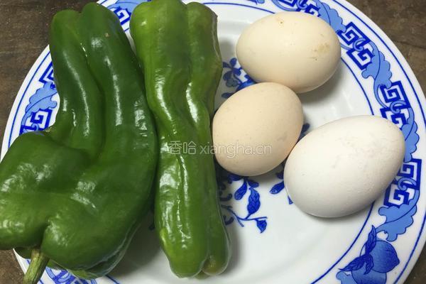 青椒斩蛋的做法图解1