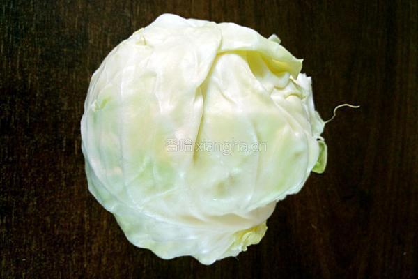 干锅手撕包菜的做法图解1
