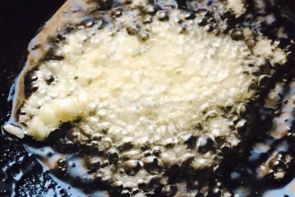 豆瓣酱爆炒豆角的做法图解3