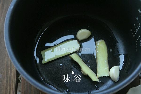 电饭煲焗鸡翅的做法图解3