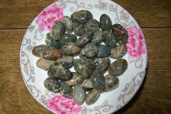 蒜蓉花甲的做法图解1
