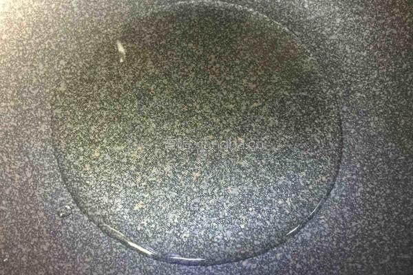 千层发面肉饼的做法图解1