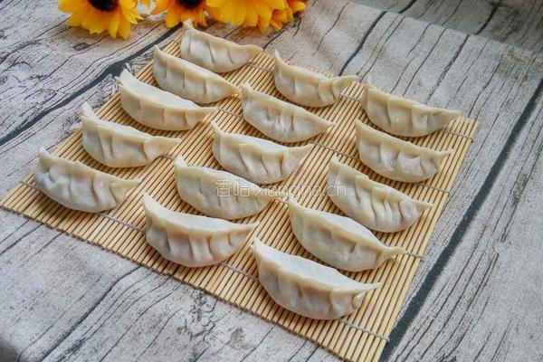 韭苔饺子的做法图解8