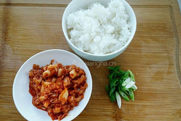 韩式泡菜炒饭的做法图解3