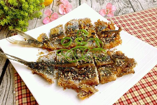 香酥鲅鱼的做法图解7