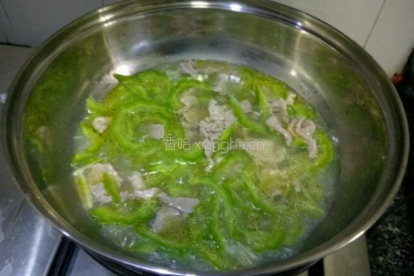 苦瓜肉丝汤的做法图解8