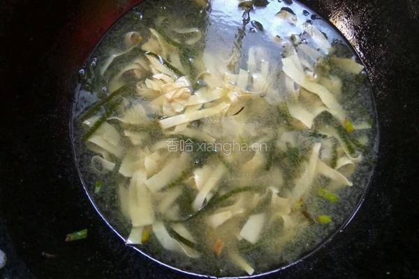 海带豆皮汤的做法图解10