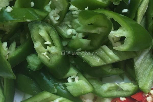 干笋炖田螺肉的做法图解1