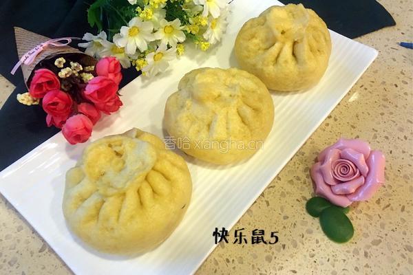 玉米面包子