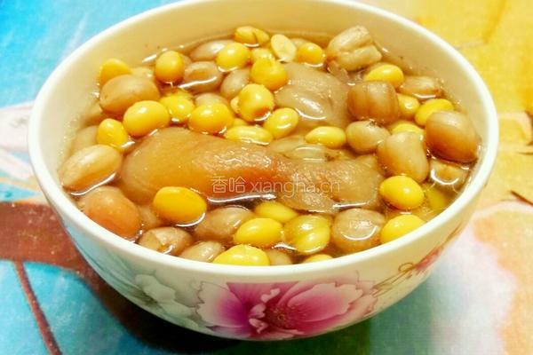 花生黄豆猪脚汤的做法图解10
