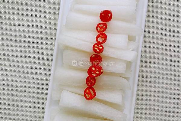 酸辣萝卜条的做法图解8