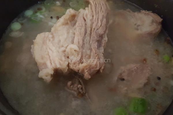 金针菇羊肉的做法图解4