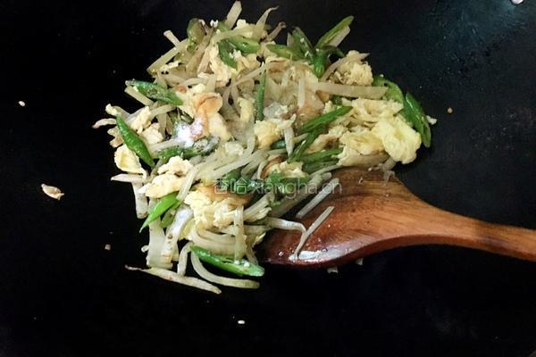 榨菜炒蛋的做法图解8