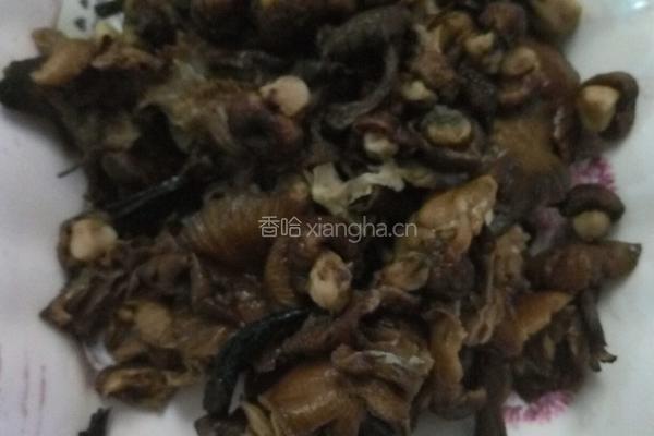 野蘑菇炖鸡的做法图解5