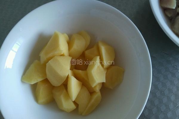 土豆炖兔肉的做法图解4