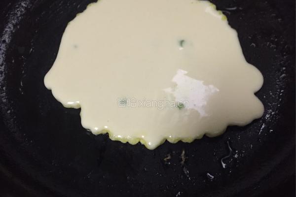 香煎糯米鸡蛋饼的做法图解4