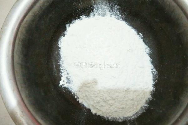 煎薄饼的做法图解1