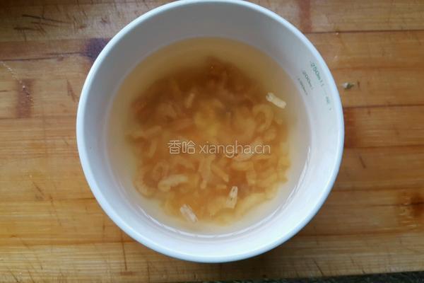 西芹海米水煎包的做法图解2