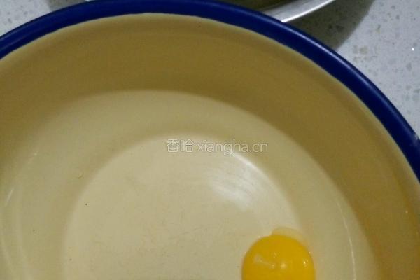 绿茶蛋糕的做法图解1