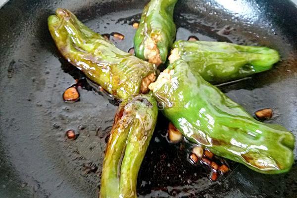 煎酿青椒的做法图解17