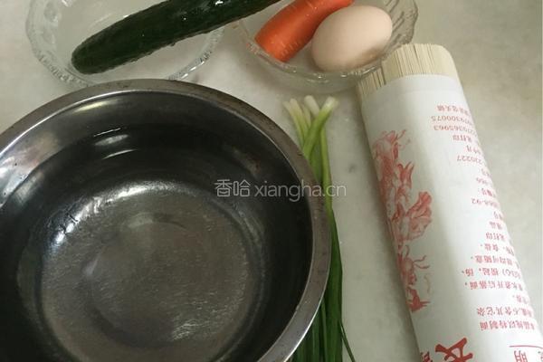 家常酱拌面的做法图解1