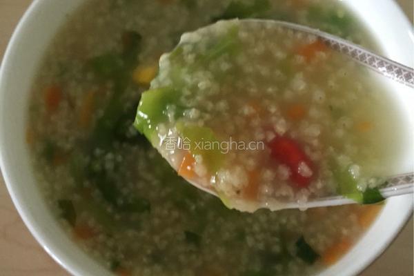 胡萝卜青菜小米粥的做法图解5