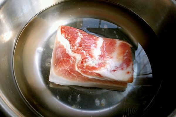 红烧肉盖饭的做法图解1