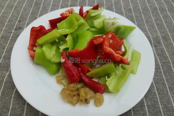 香辣肥肠的做法图解2