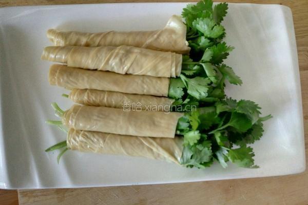豆皮香菜卷的做法图解5