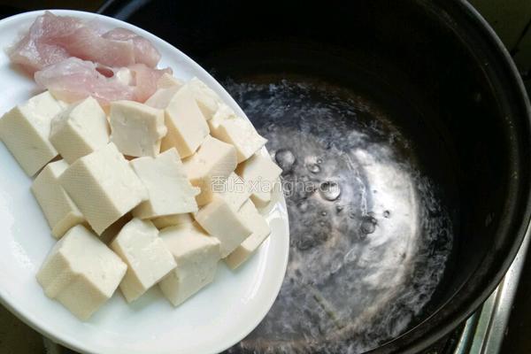 韭菜豆腐汤的做法图解5