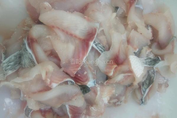 腌腌菜酸菜鱼的做法图解2