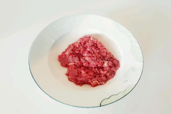 牛肉羹汤的做法图解2