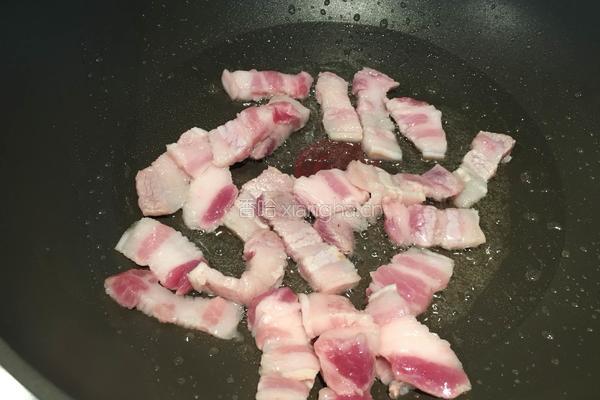 五花肉炒包菜的做法图解4