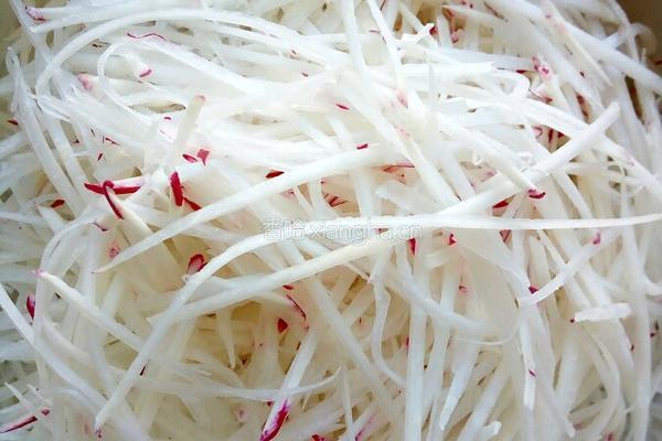 羊肉萝卜汤的做法图解2
