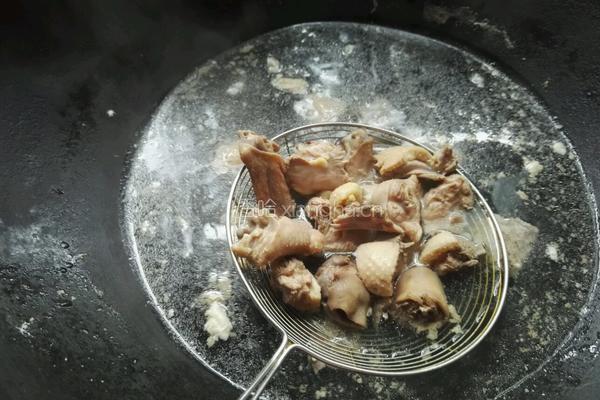 炒鸭的做法图解3