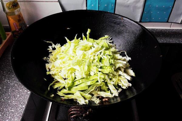 家常四鲜炒饼的做法图解5