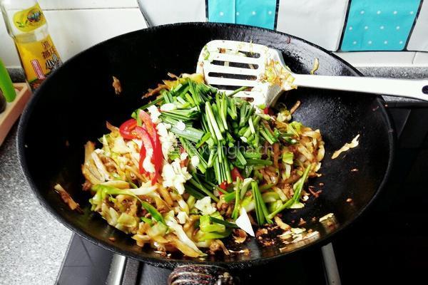 家常四鲜炒饼的做法图解7