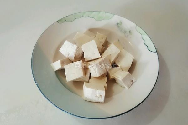 豆腐炖牛肉的做法图解2