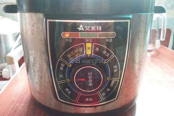 白扁豆龙骨汤的做法图解5