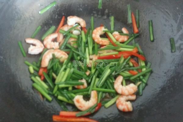 虾仁炒韭菜的做法图解5