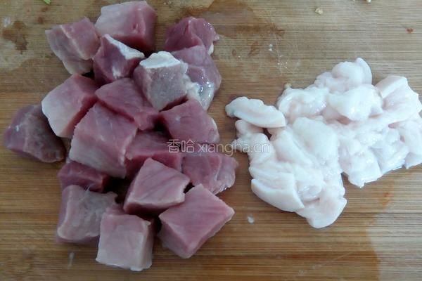 小土豆红烧肉的做法图解2