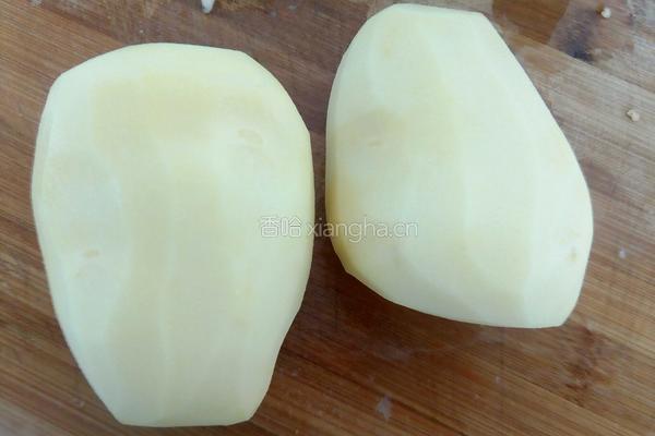 小土豆红烧肉的做法图解4