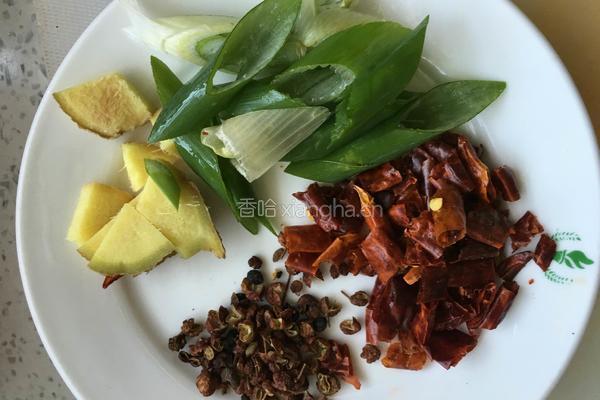黄豆芽炒粉丝的做法图解3