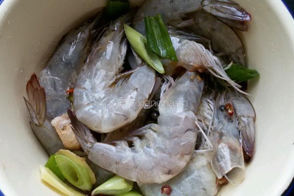 爆炒海虾的做法图解1