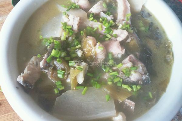 酸菜鲤鱼的做法图解10