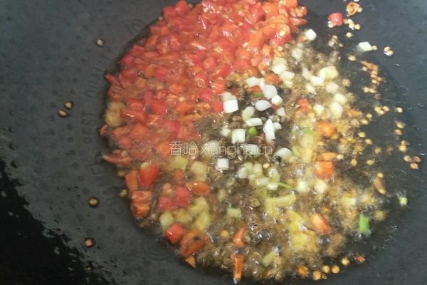 酸菜鲤鱼的做法图解12